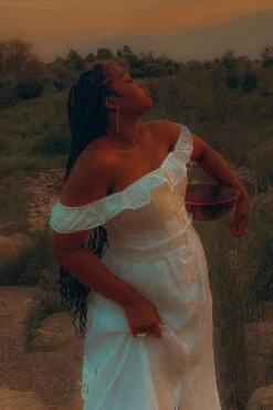 White Cotton Straight Bustline Corset Top With Off The Shoulder Sleeves -Corset Story CSFT101 queenkebila Jan2022