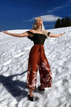 Black Cotton Straight Bustline Corset Top With Off The Shoulder Sleeves 38 Black Cotton Straight Bustline Corset Top With Off The Shoulder Sleeves -Corset Story CSFT102 Customerpic June2021 6