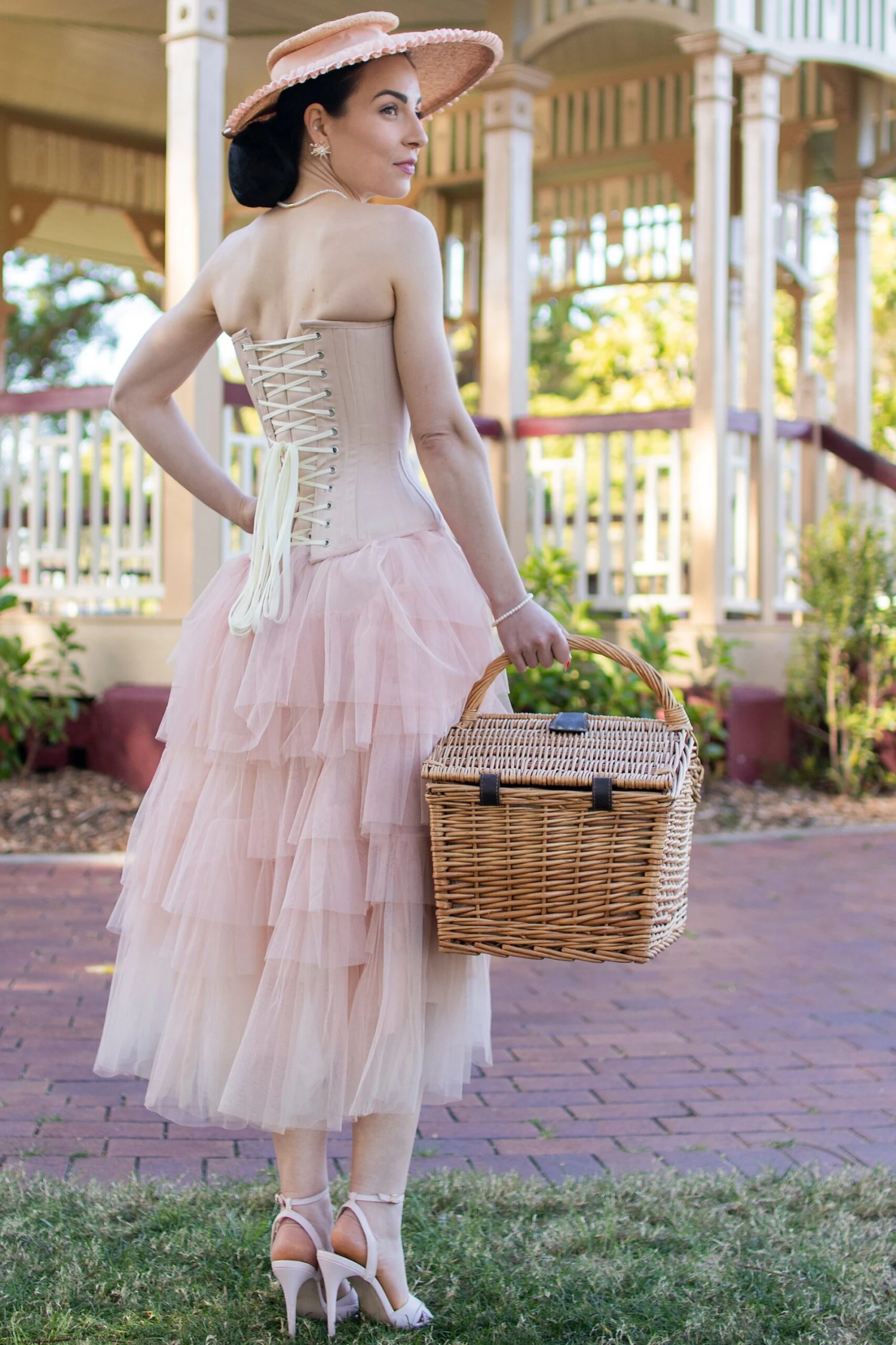 Pinky Beige Cotton Twill Classic Overbust Waist Trainer With Hip Gores 15 Pinky Beige Cotton Twill Classic Overbust Waist Trainer With Hip Gores - Image 15