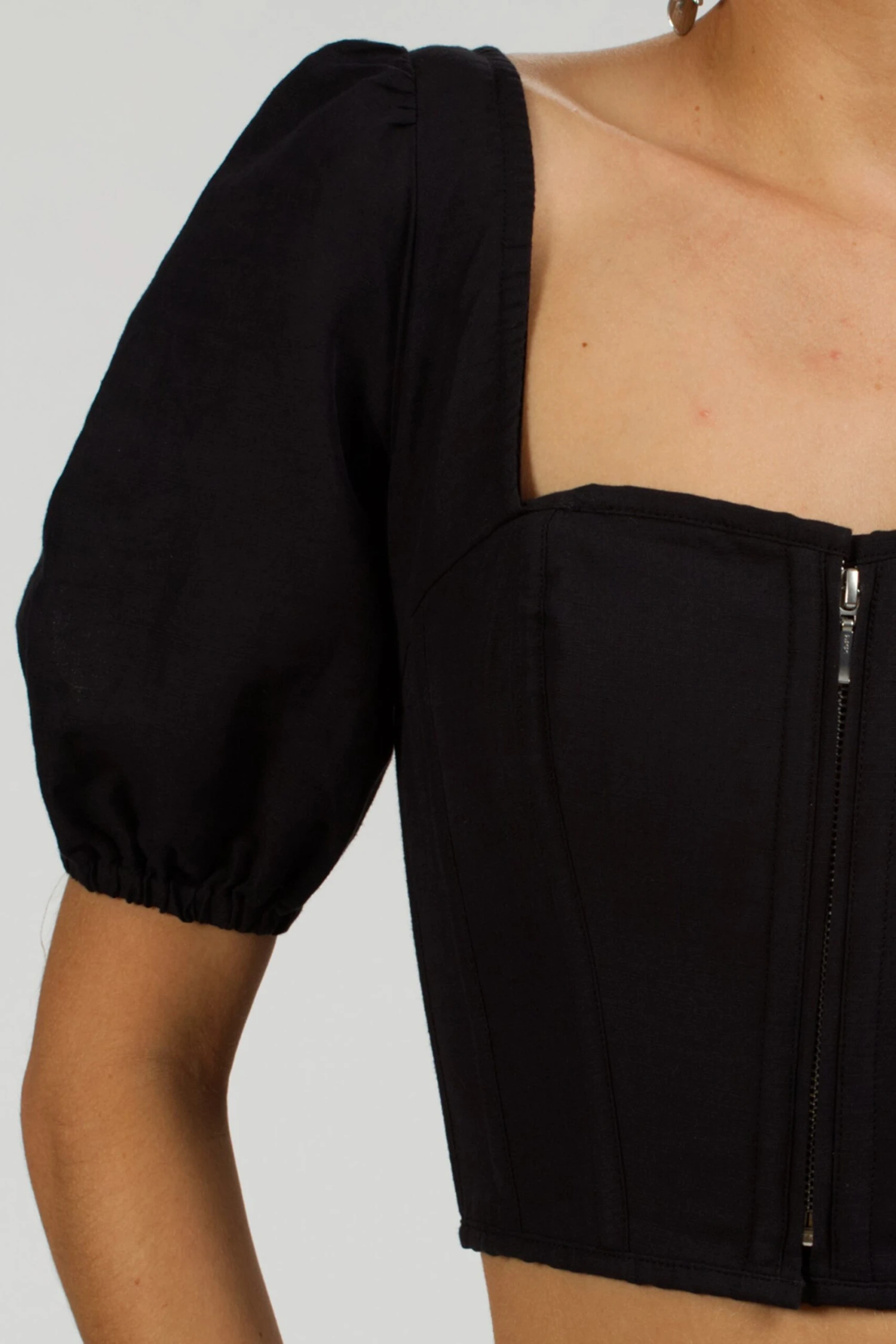 Fern Black Linen Cropped Corset With Puff Sleeves 7 Fern Black Linen Cropped Corset With Puff Sleeves - Image 7